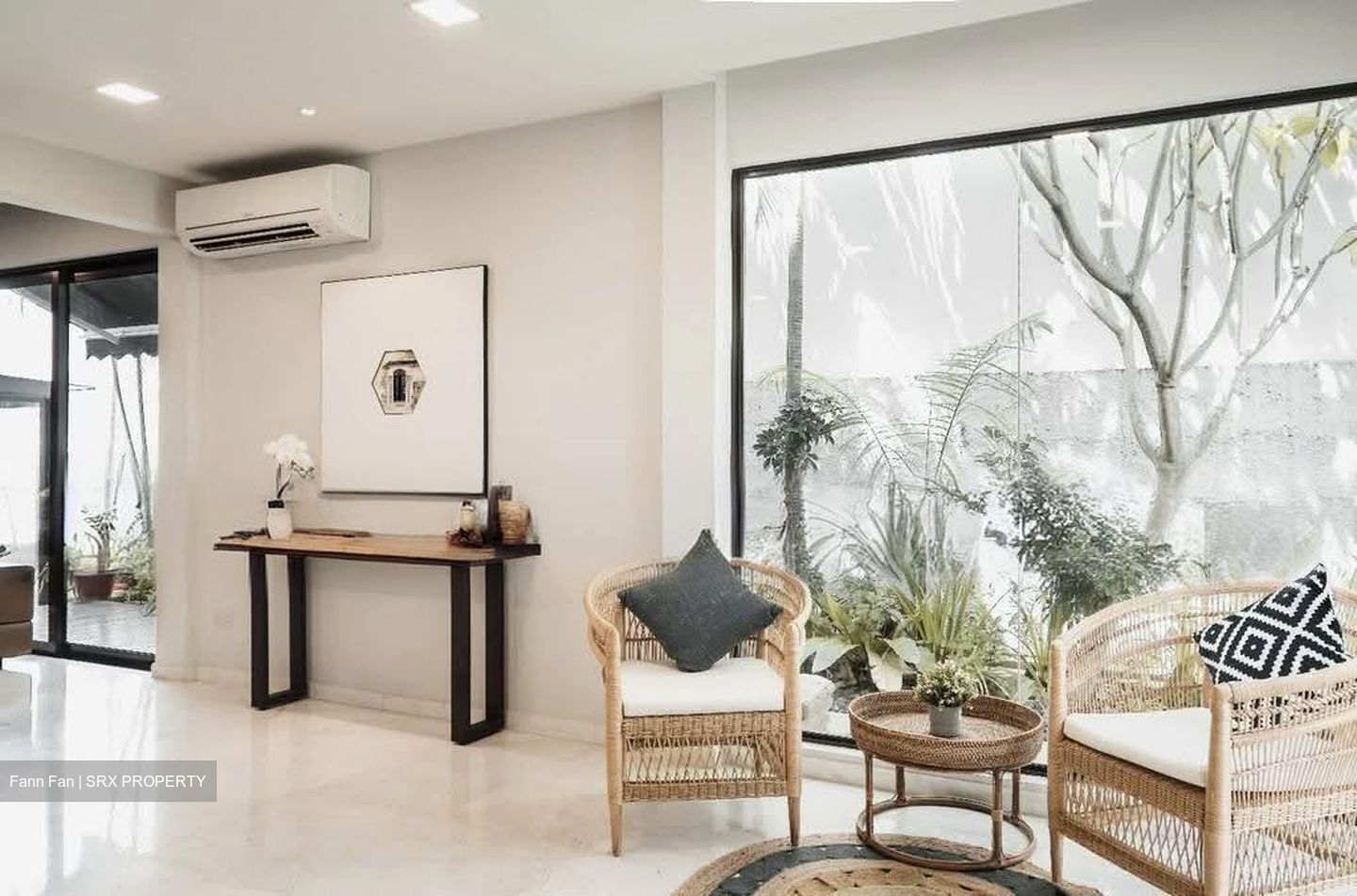 Paya Lebar Crescent (D19), Terrace #609474251